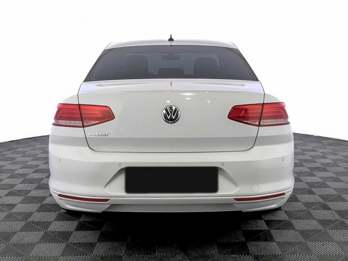 Купить Volkswagen Passat с пробегом. Фото: #5