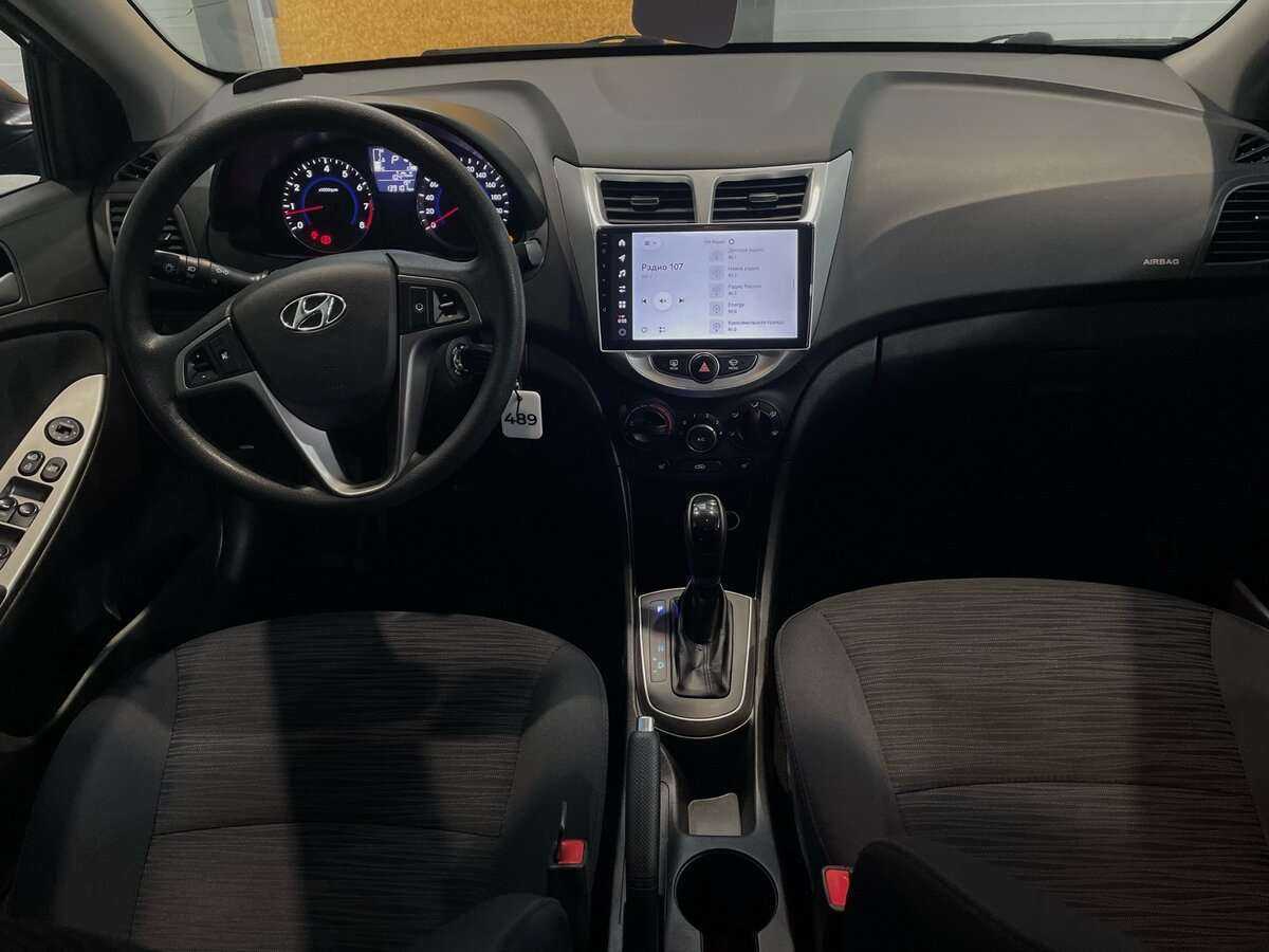 Купить Hyundai Solaris с пробегом. Фото: #11