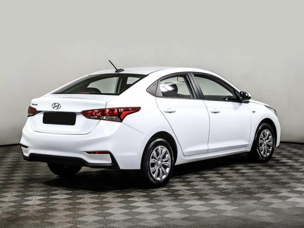 Купить Hyundai Solaris с пробегом. Фото: #3
