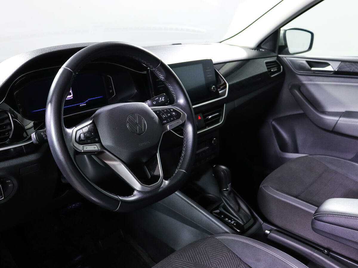 Купить Volkswagen Polo с пробегом. Фото: #13