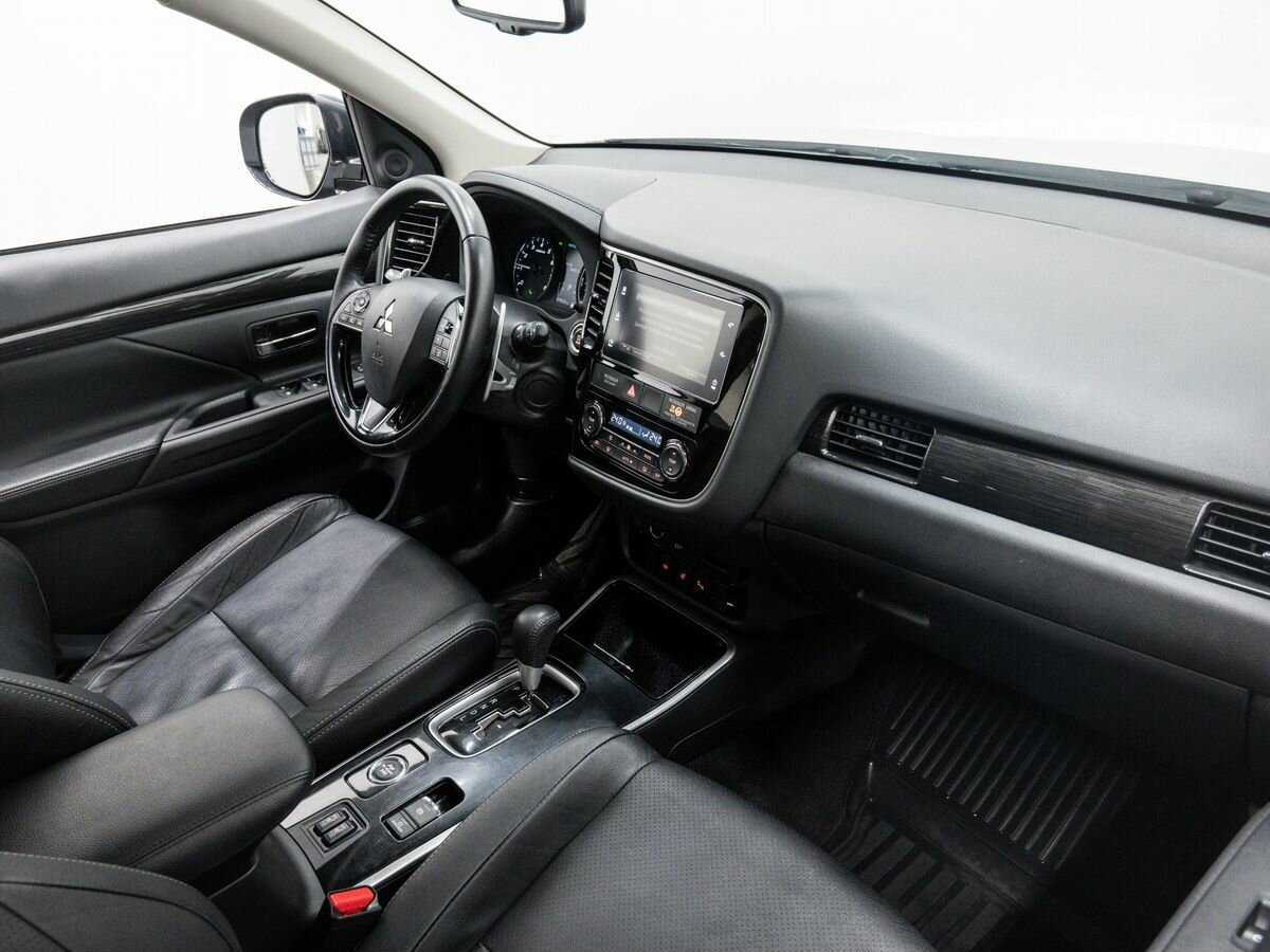 Купить Mitsubishi Outlander с пробегом. Фото: #7