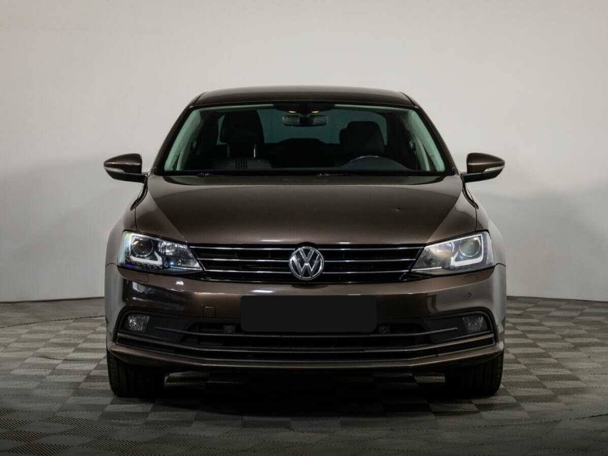 Купить Volkswagen Jetta с пробегом. Посмотреть фото