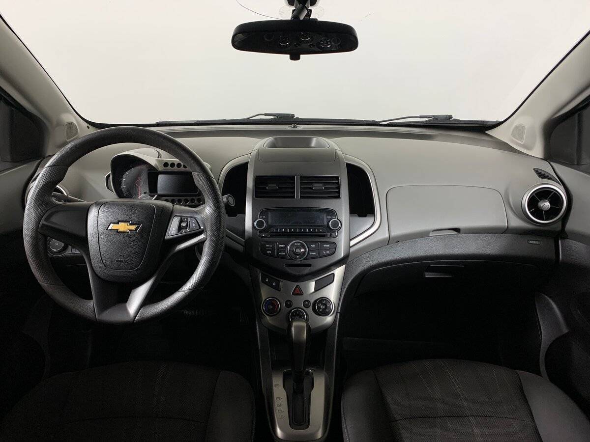 Купить Chevrolet Aveo с пробегом. Фото: #11