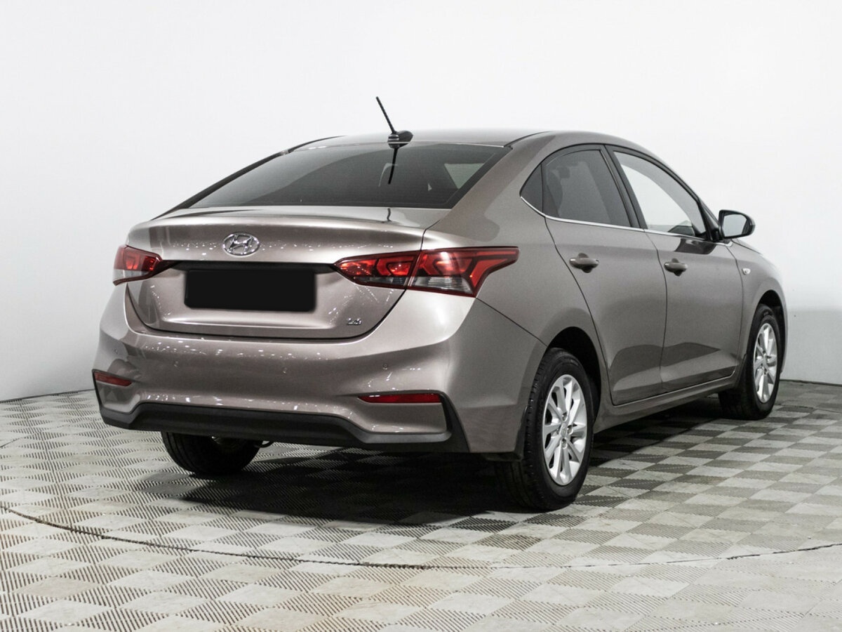 Купить Hyundai Solaris с пробегом. Фото: #4