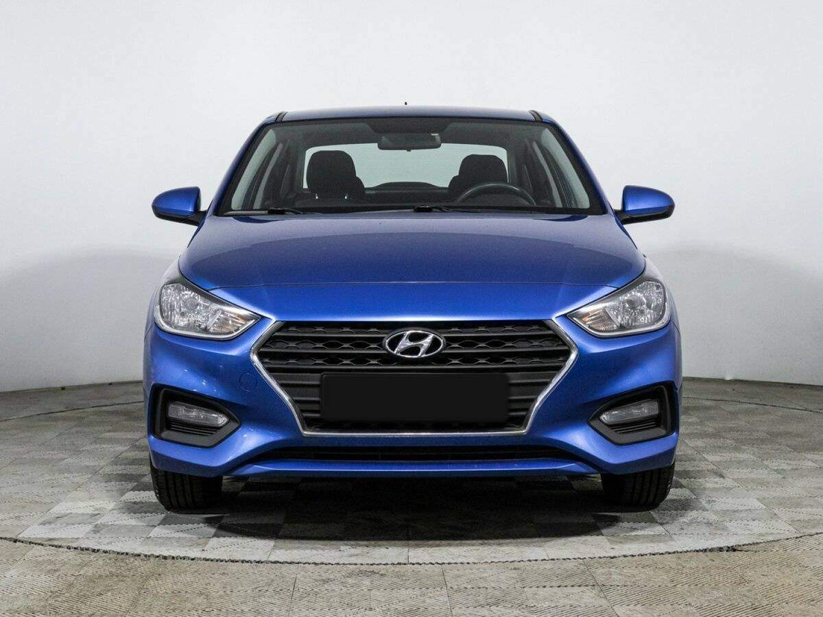 Купить Hyundai Solaris с пробегом. Фото: #1