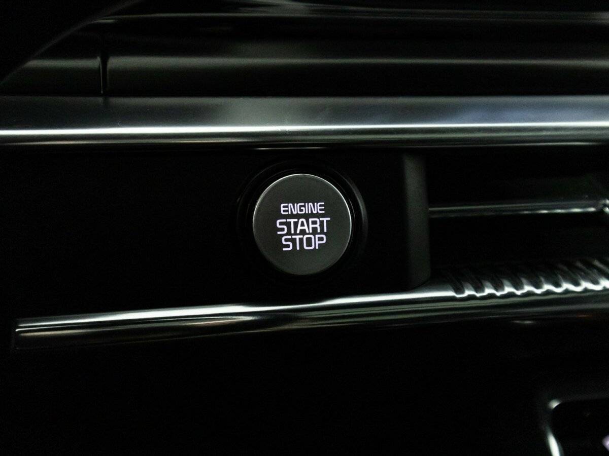 Купить Kia K5 с пробегом. Фото: #23