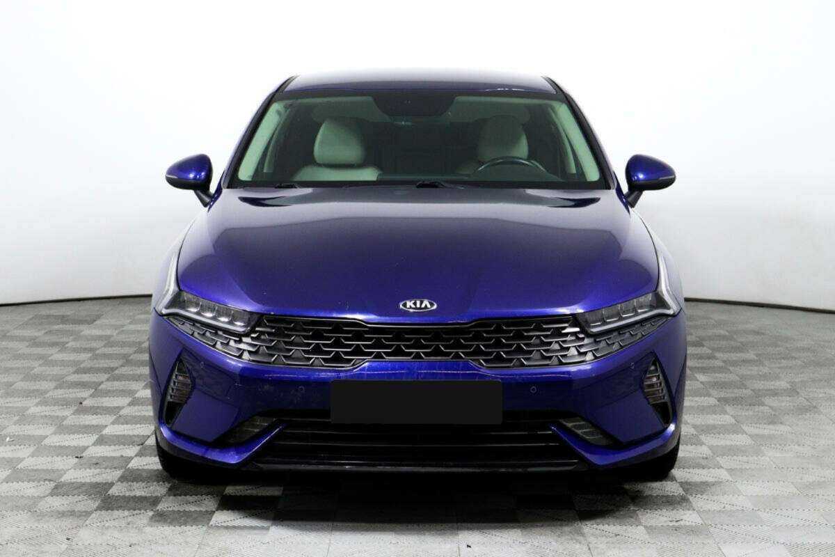 Купить Kia K5 с пробегом. Фото: #1