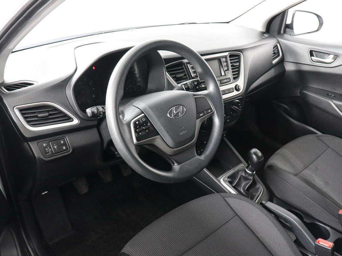 Купить Hyundai Solaris с пробегом. Фото: #7