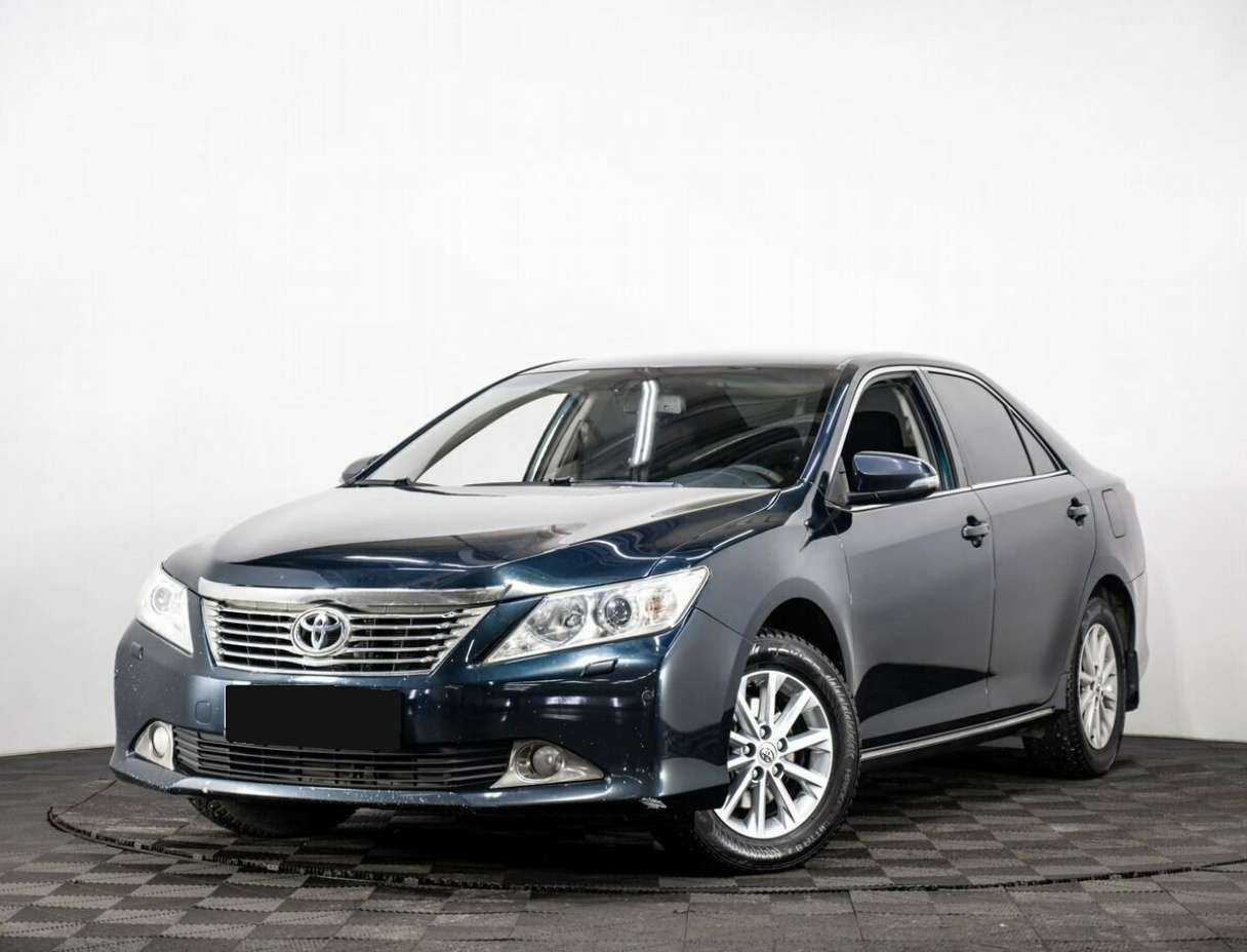 Купить Toyota Camry с пробегом. Посмотреть фото