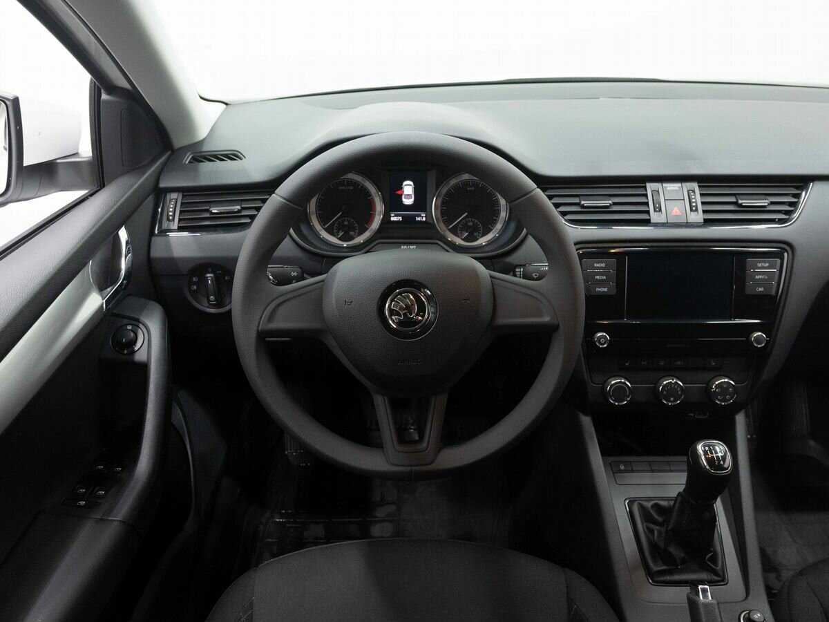 Купить Skoda Octavia с пробегом. Фото: #13