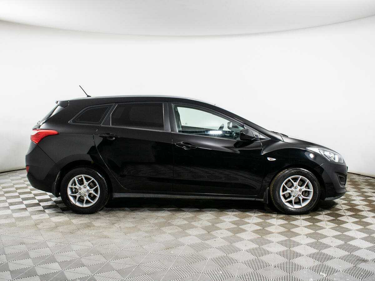 Купить Hyundai i30 с пробегом. Фото: #3