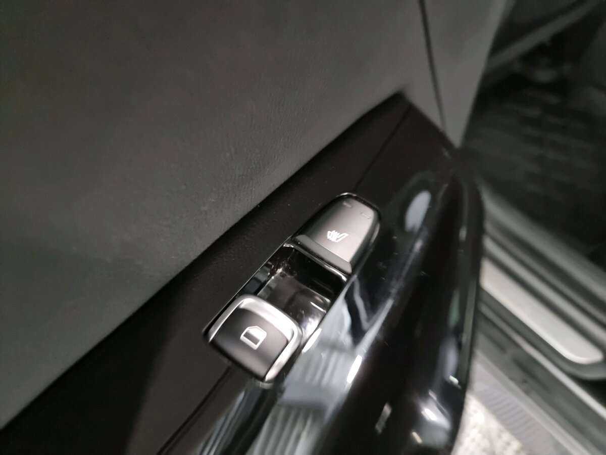 Купить Kia K5 с пробегом. Фото: #11