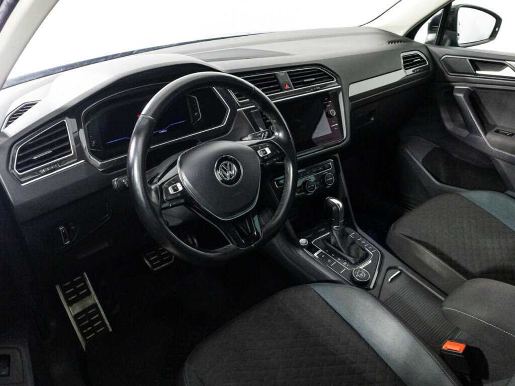 Купить Volkswagen Tiguan с пробегом. Фото: #10