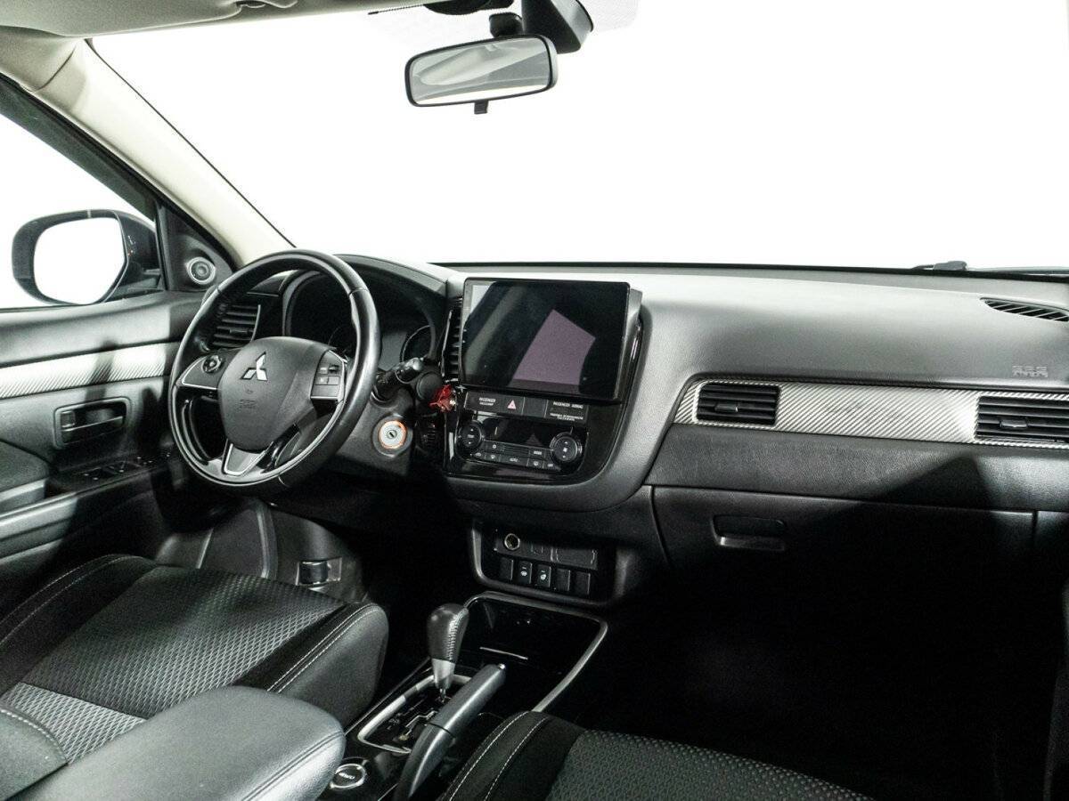 Купить Mitsubishi Outlander с пробегом. Фото: #8