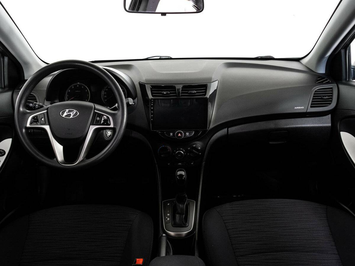 Купить Hyundai Solaris с пробегом. Фото: #7