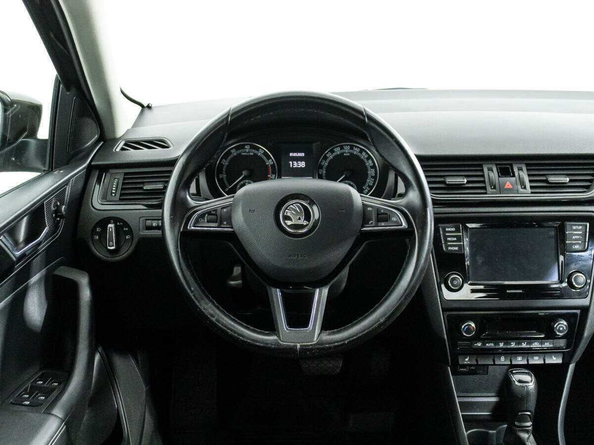 Купить Skoda Rapid с пробегом. Фото: #14