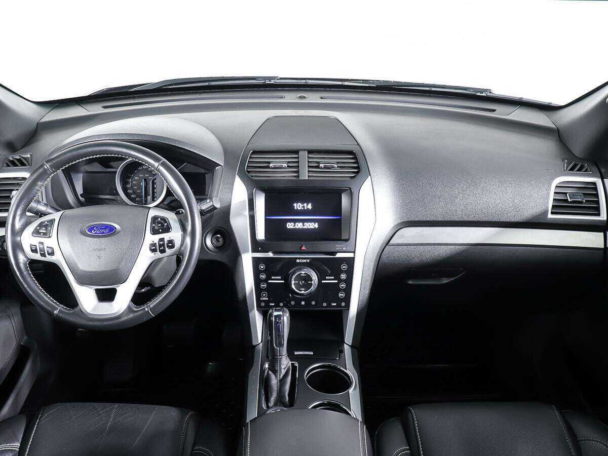 Купить Ford Explorer с пробегом. Фото: #11