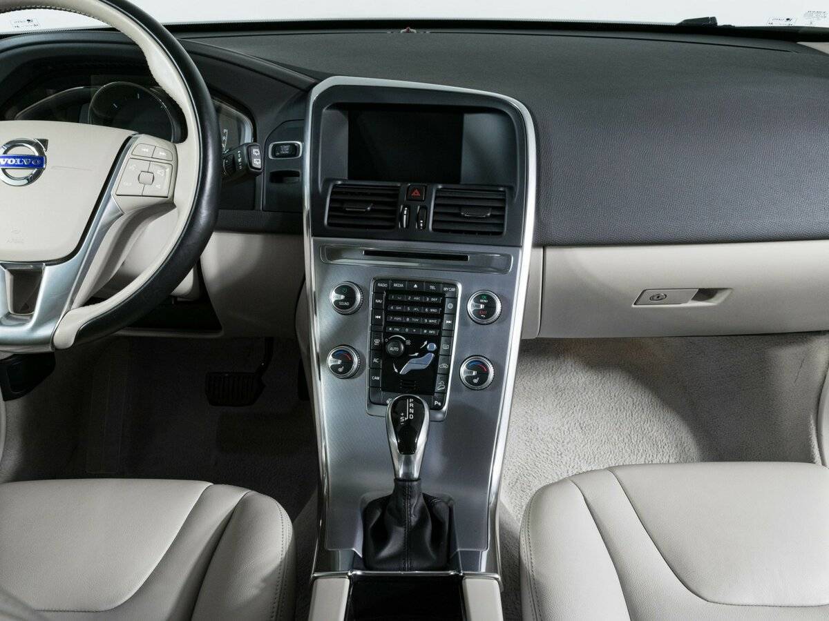 Купить Volvo XC60 с пробегом. Фото: #8