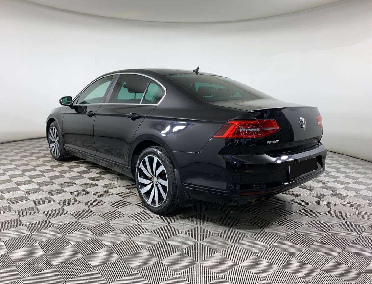 Купить Volkswagen Passat с пробегом. Фото: #6
