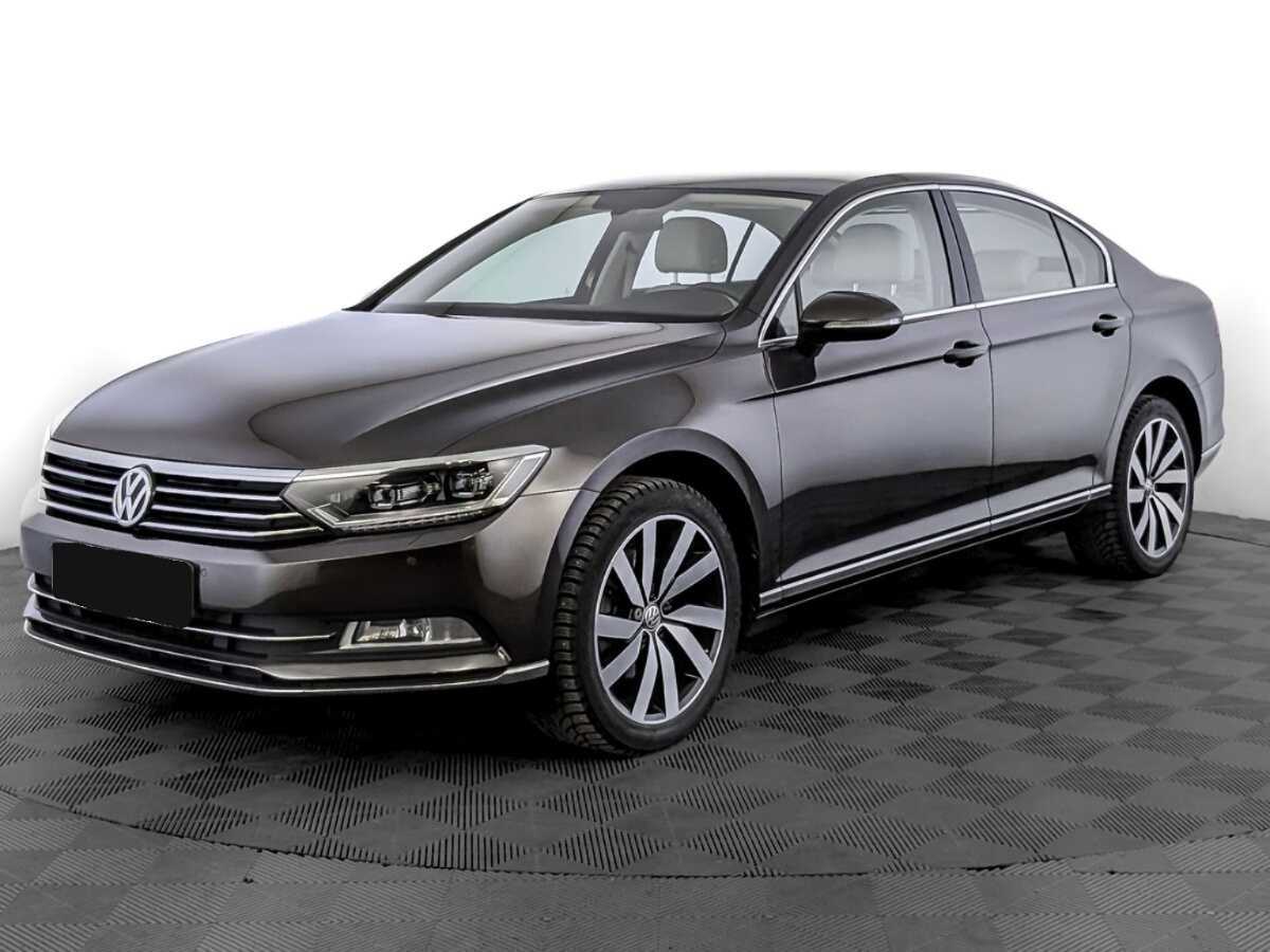 Купить Volkswagen Passat с пробегом. Посмотреть фото