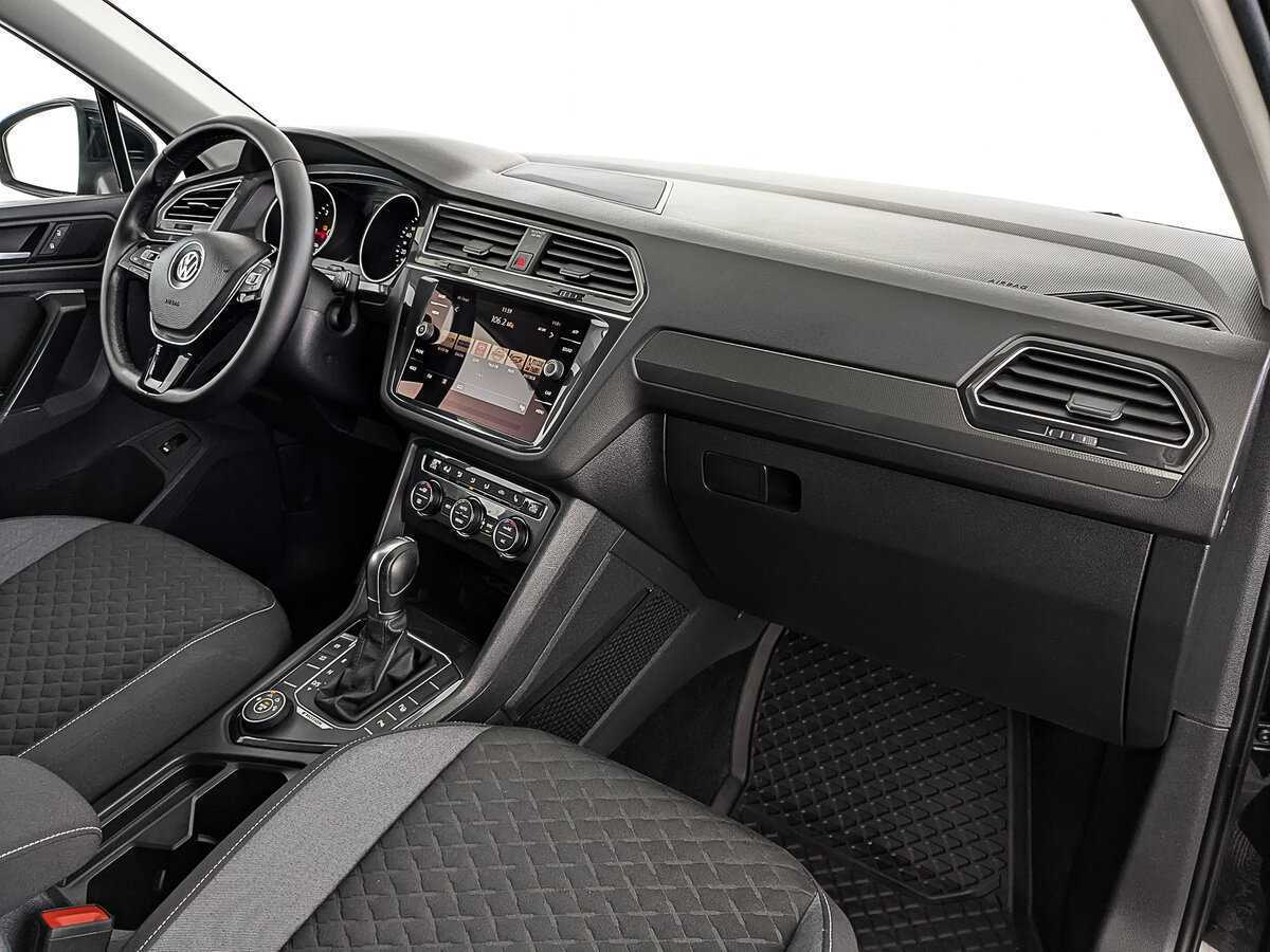 Купить Volkswagen Tiguan с пробегом. Фото: #12