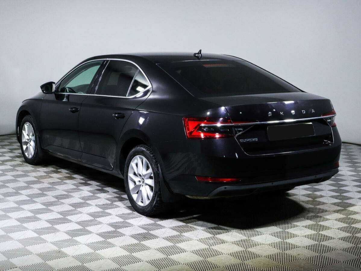 Купить Skoda Superb с пробегом. Фото: #5