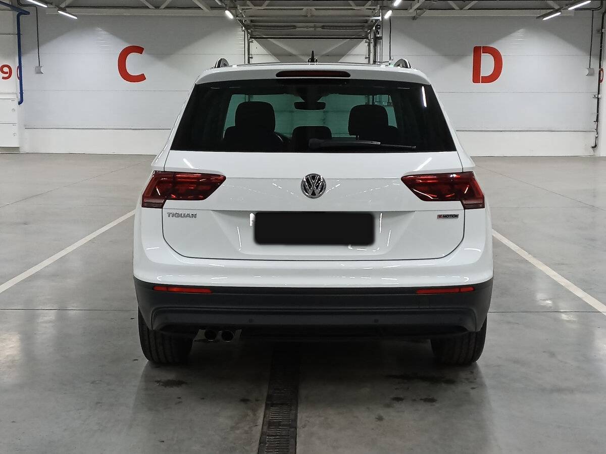 Купить Volkswagen Tiguan с пробегом. Фото: #5