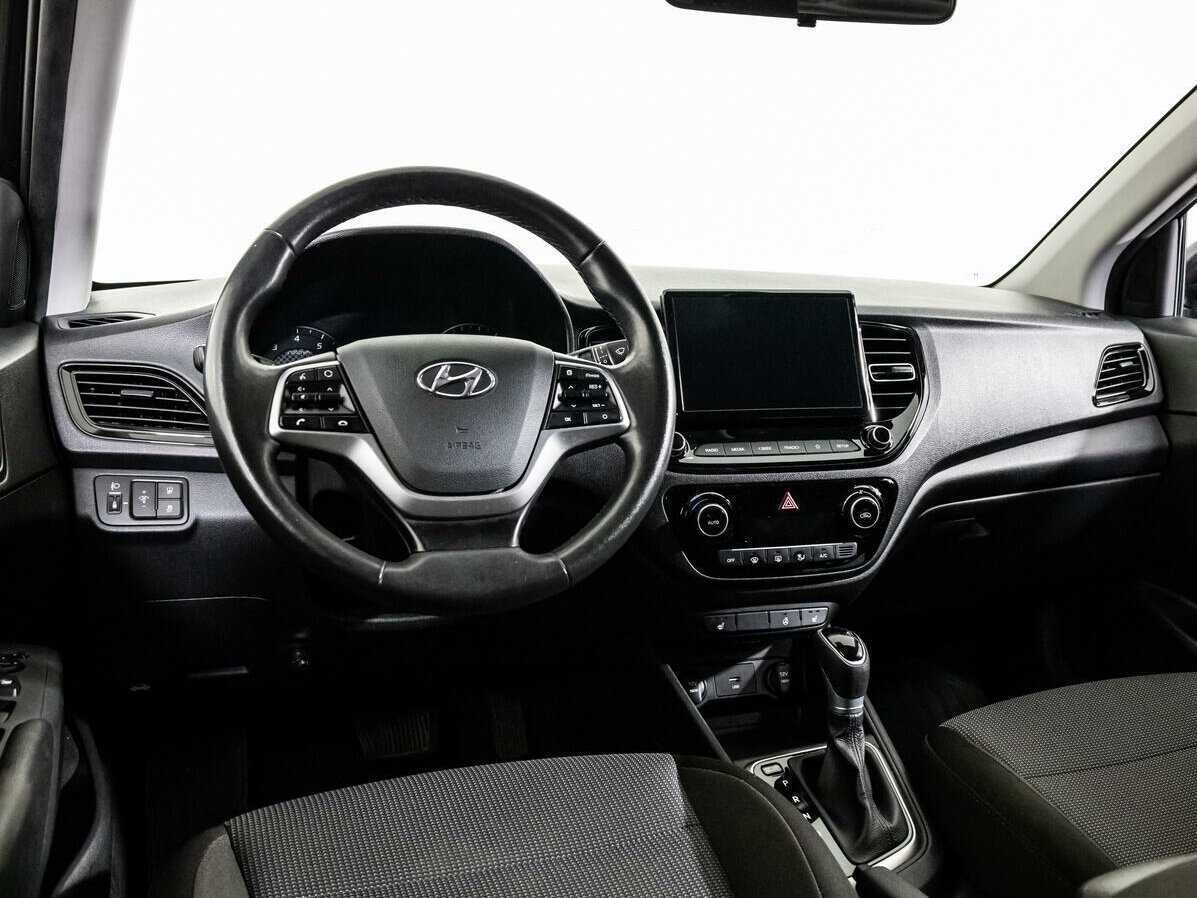 Купить Hyundai Solaris с пробегом. Фото: #10