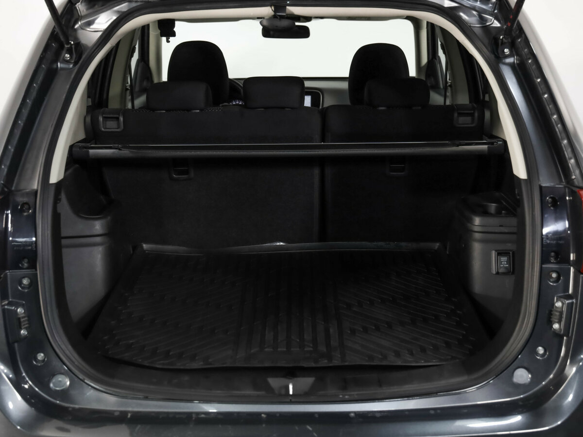 Купить Mitsubishi Outlander с пробегом. Фото: #29