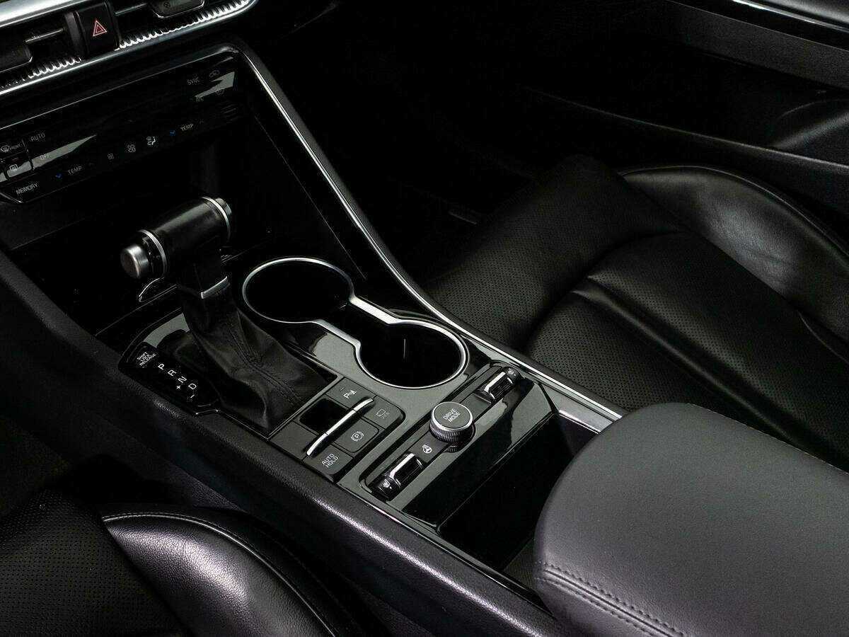 Купить Kia K5 с пробегом. Фото: #18