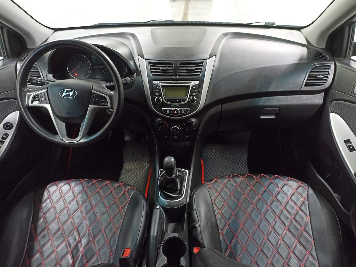 Купить Hyundai Solaris с пробегом. Фото: #13