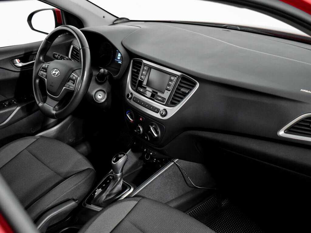 Купить Hyundai Solaris с пробегом. Фото: #12