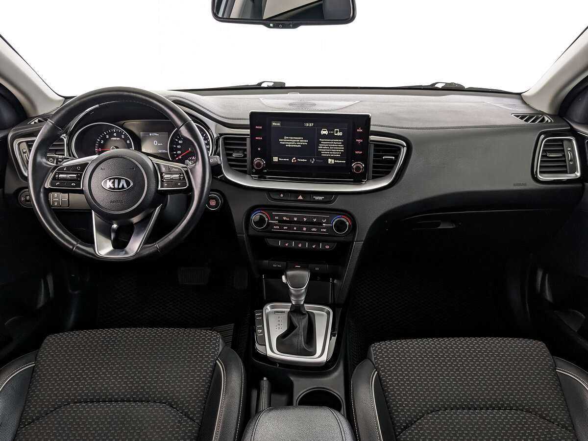 Купить Kia Ceed с пробегом. Фото: #9