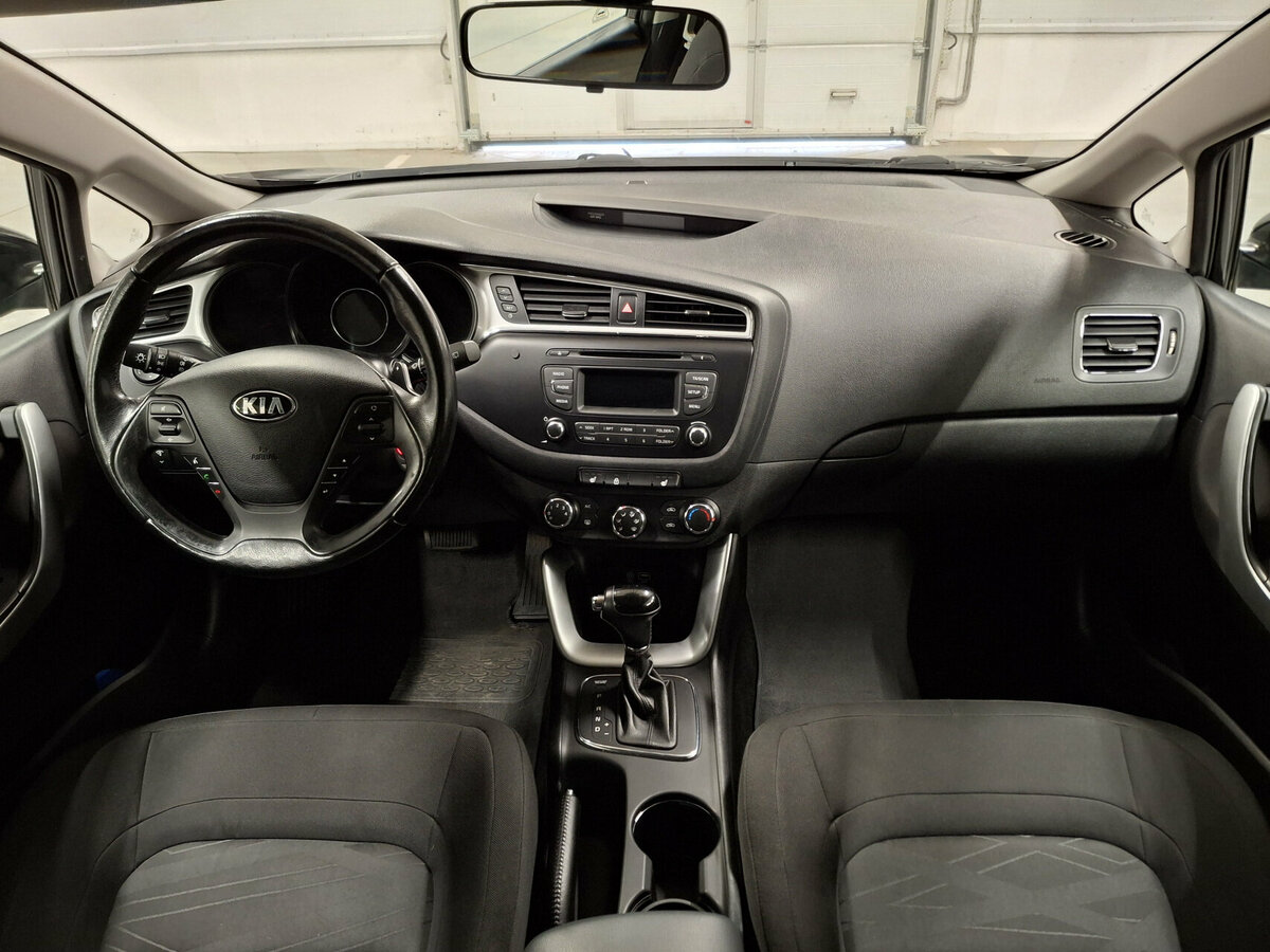 Купить Kia Ceed с пробегом. Фото: #13