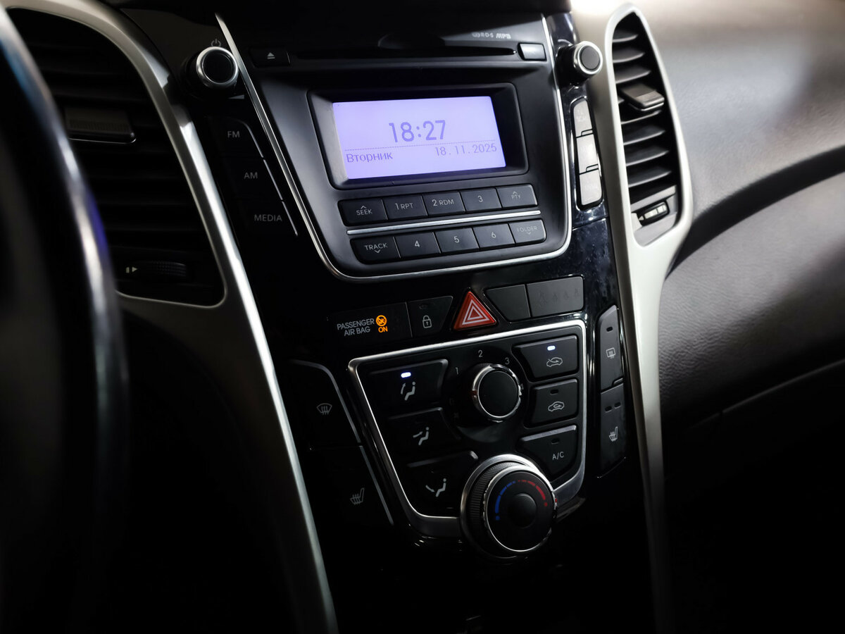 Купить Hyundai i30 с пробегом. Фото: #14