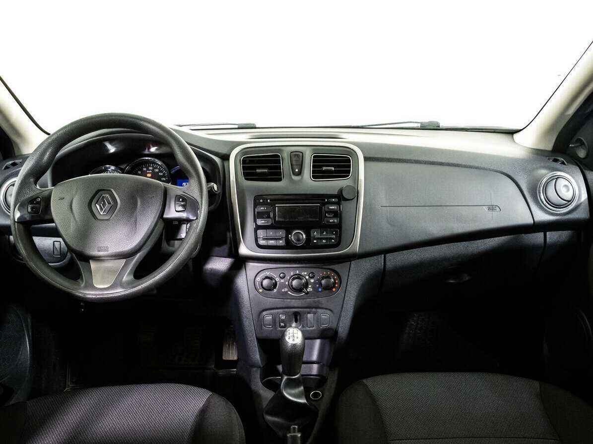 Купить Renault Sandero с пробегом. Фото: #8