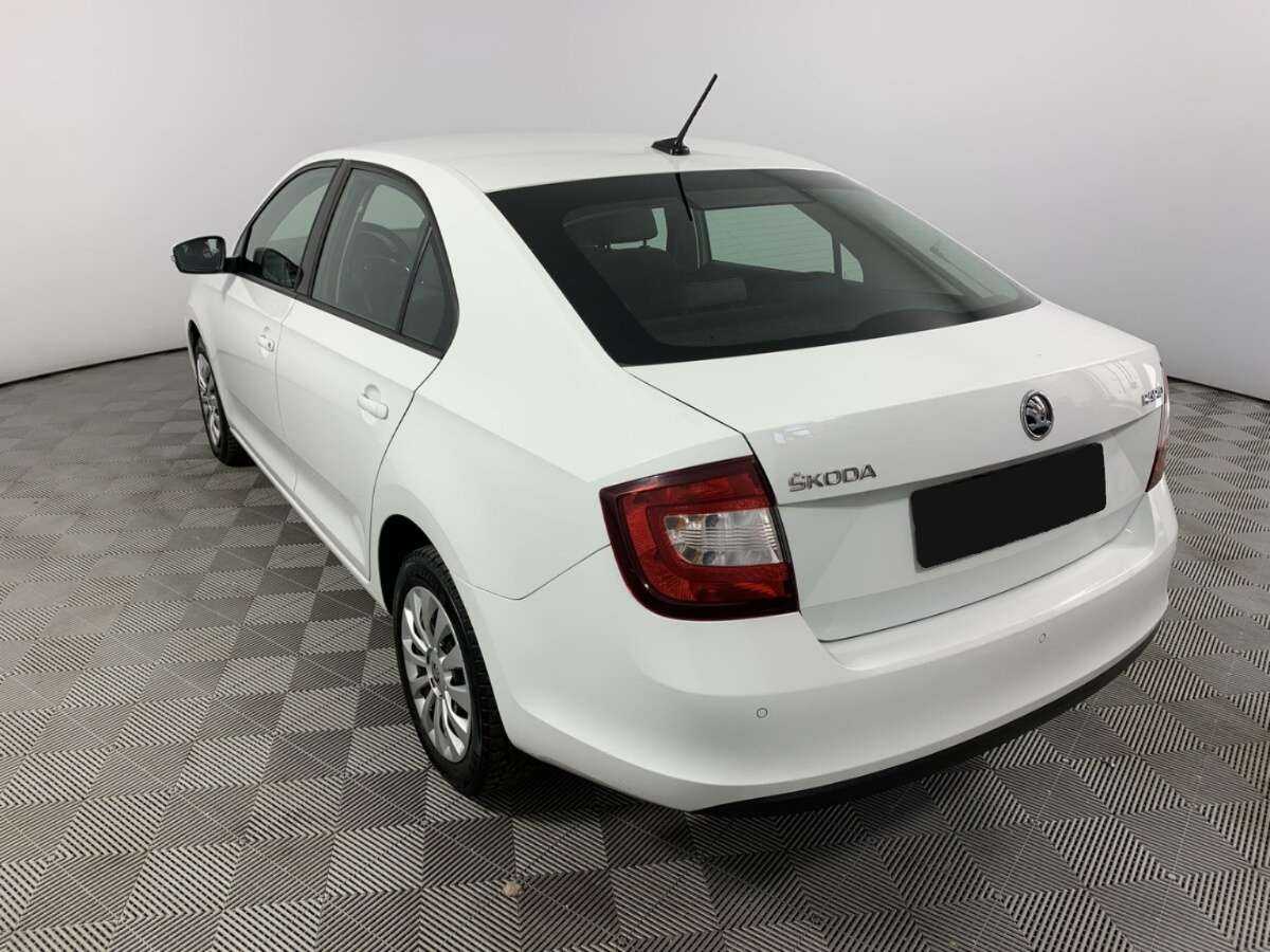 Купить Skoda Rapid с пробегом. Фото: #5