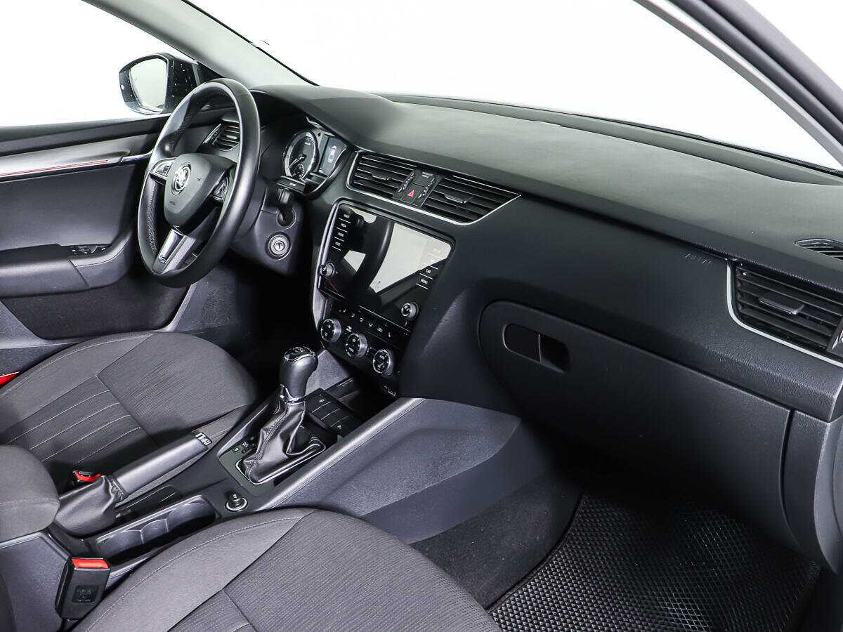 Купить Skoda Octavia с пробегом. Фото: #10