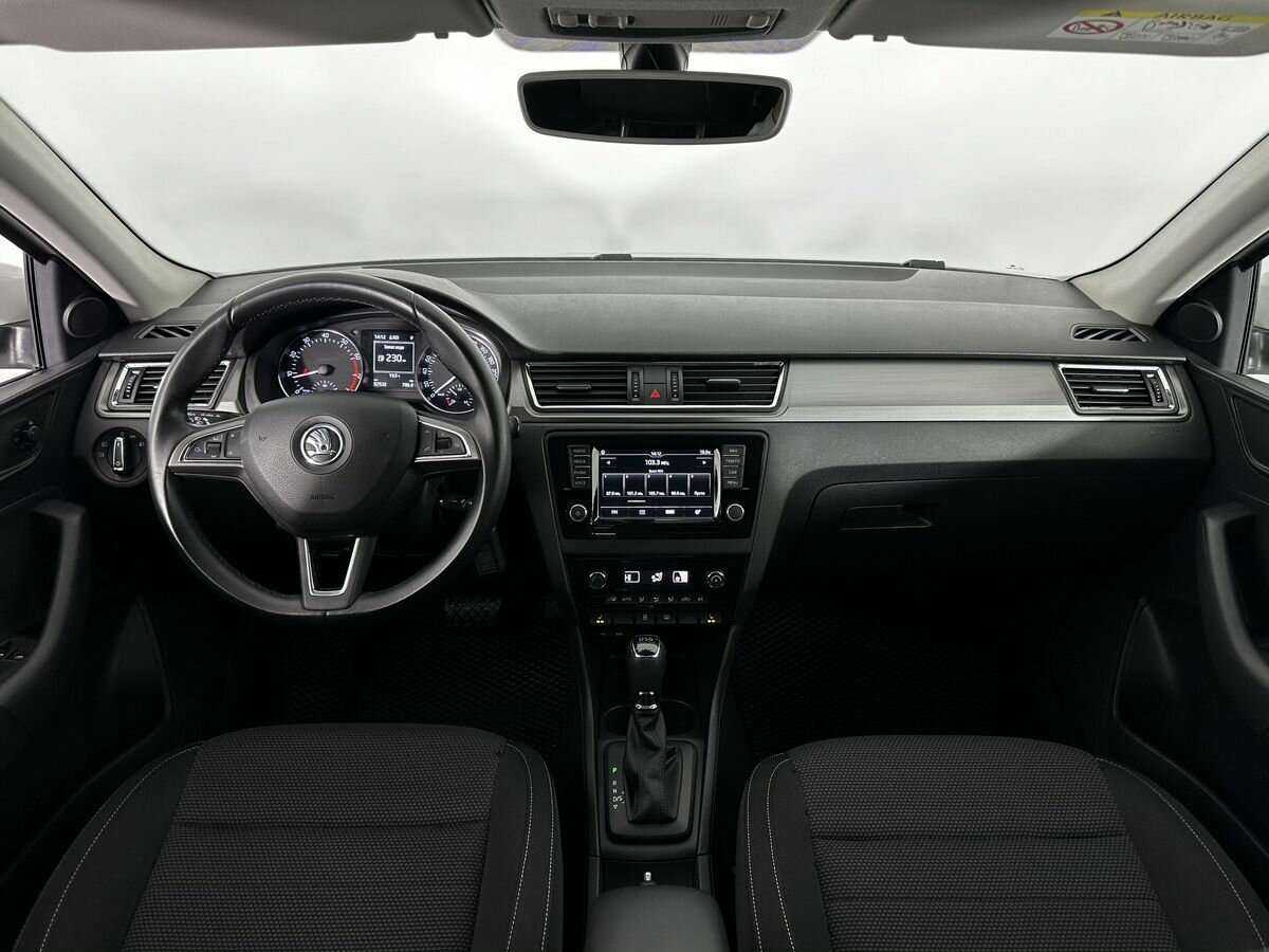 Купить Skoda Rapid с пробегом. Фото: #10