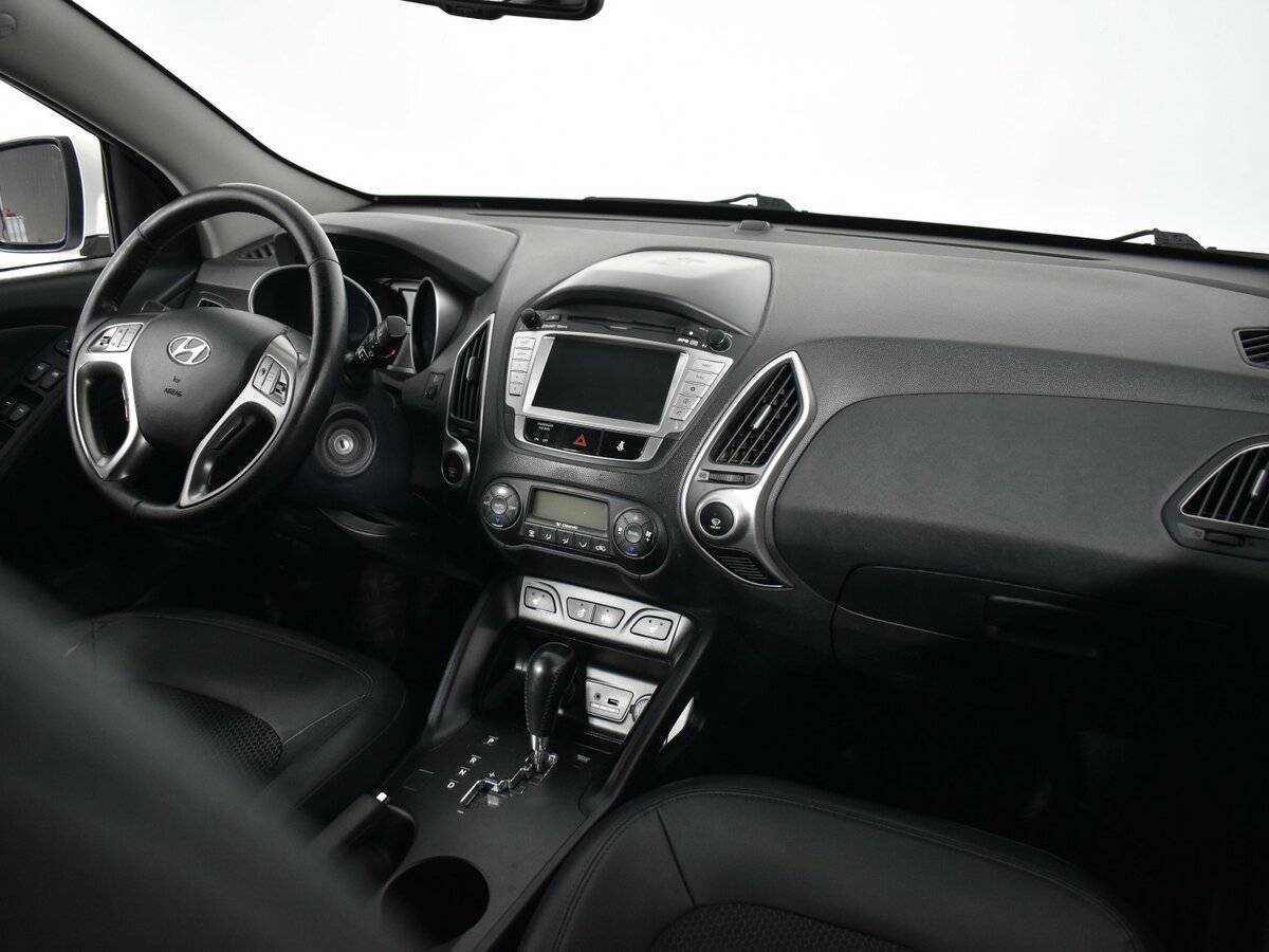 Купить Hyundai ix35 с пробегом. Фото: #9