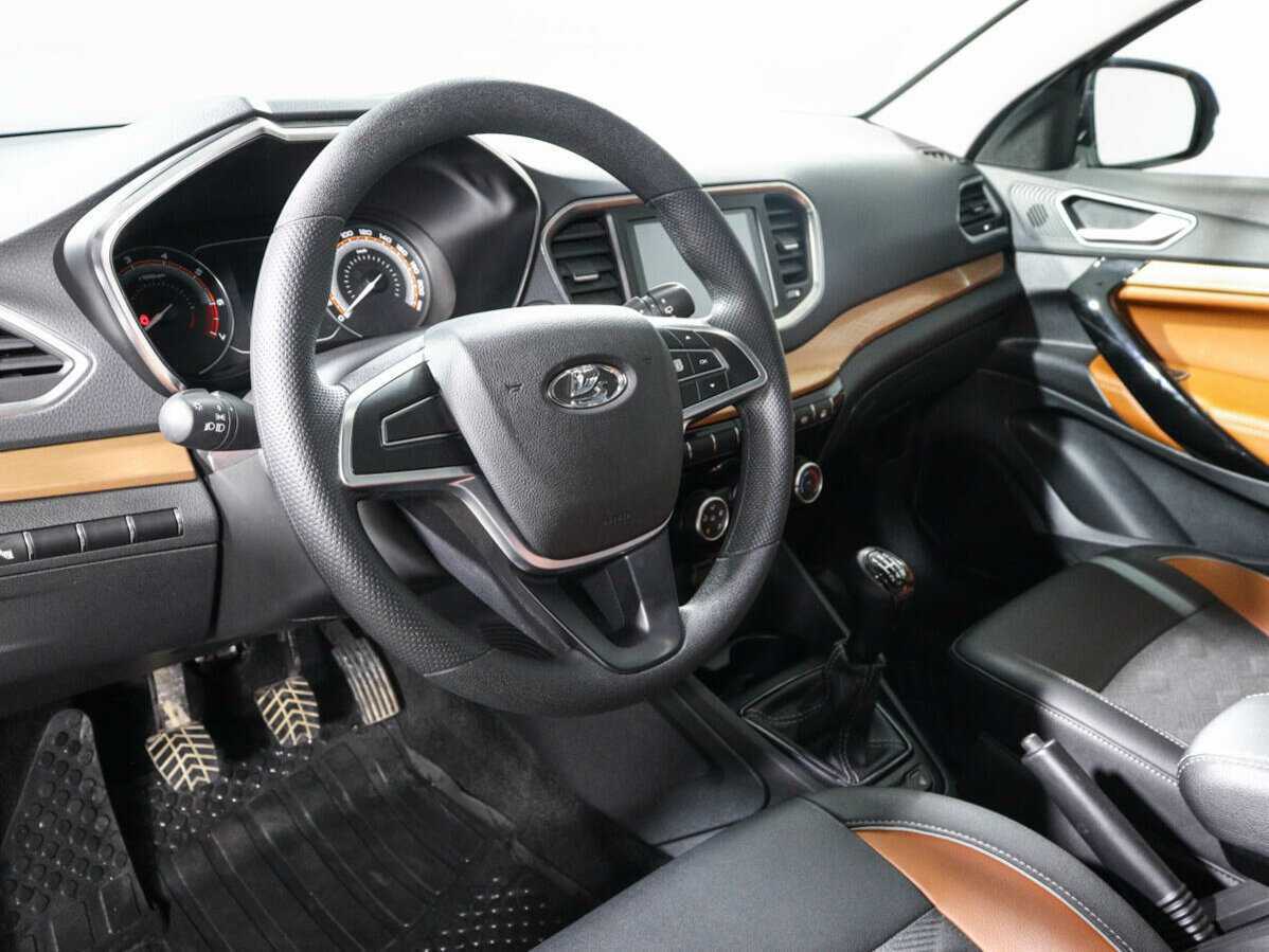 Купить Lada (ВАЗ) Vesta с пробегом. Фото: #11