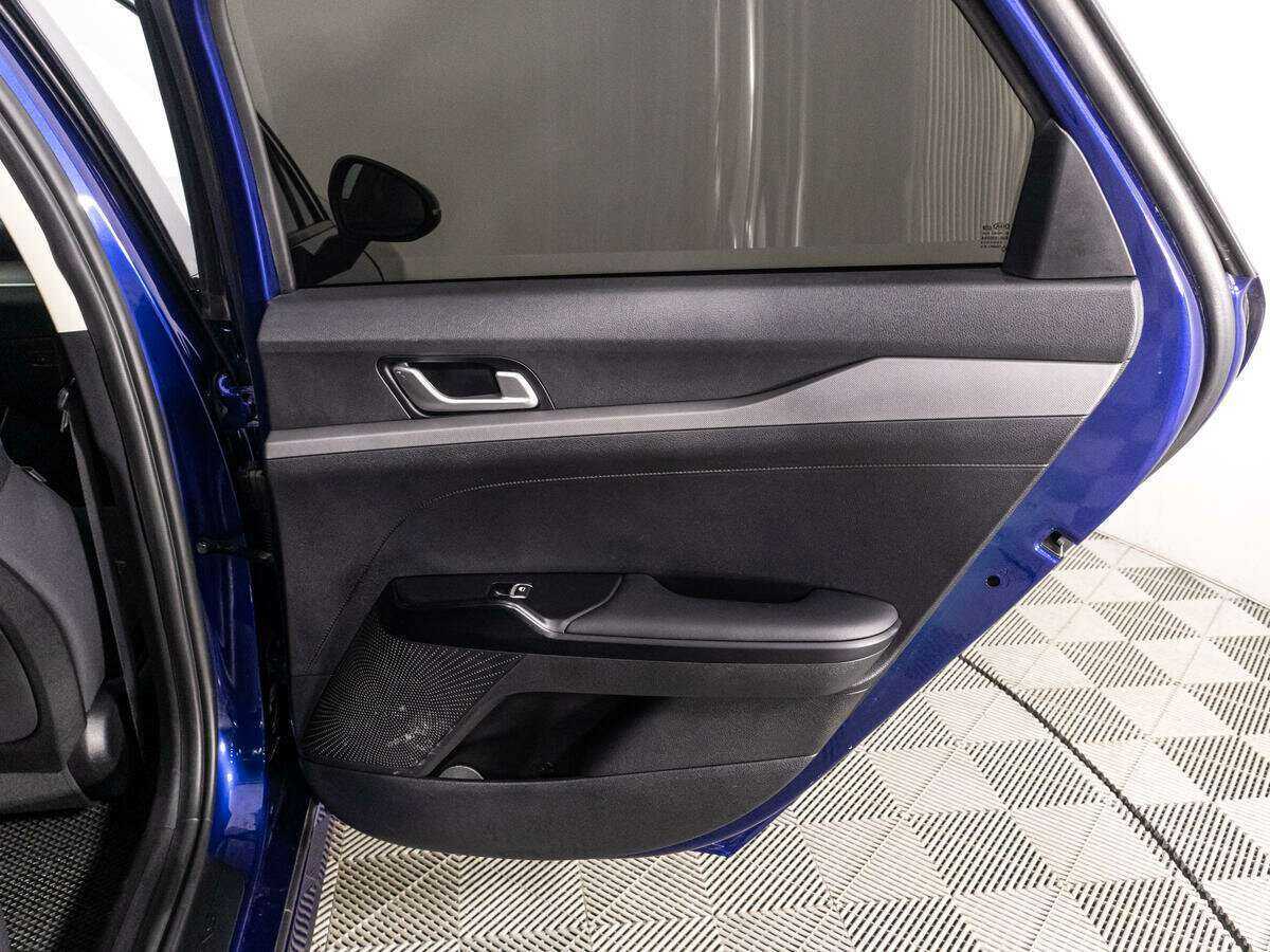 Купить Kia K5 с пробегом. Фото: #25