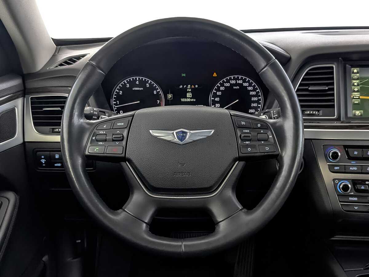 Купить Hyundai Genesis с пробегом. Фото: #20