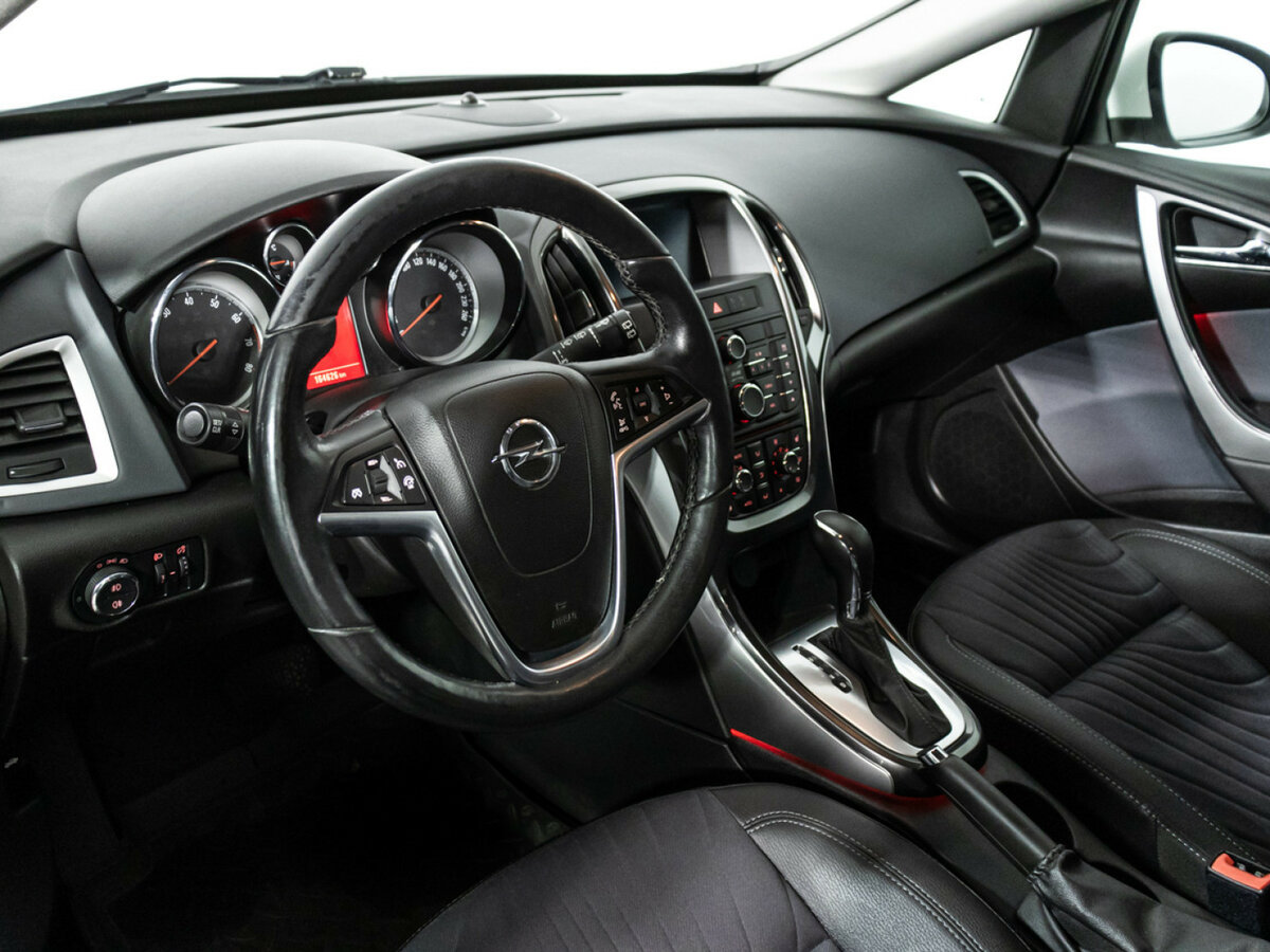 Купить Opel Astra с пробегом. Фото: #10