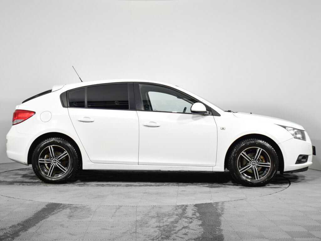 Купить Chevrolet Cruze с пробегом. Фото: #3