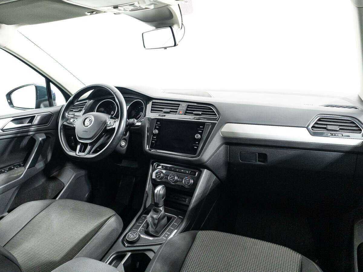 Купить Volkswagen Tiguan с пробегом. Фото: #8