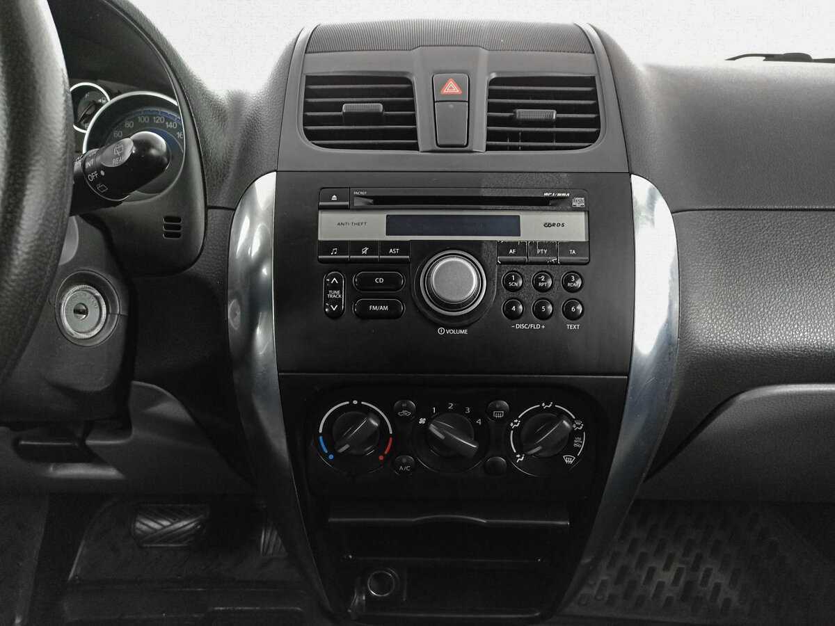 Купить Suzuki SX4 с пробегом. Фото: #14