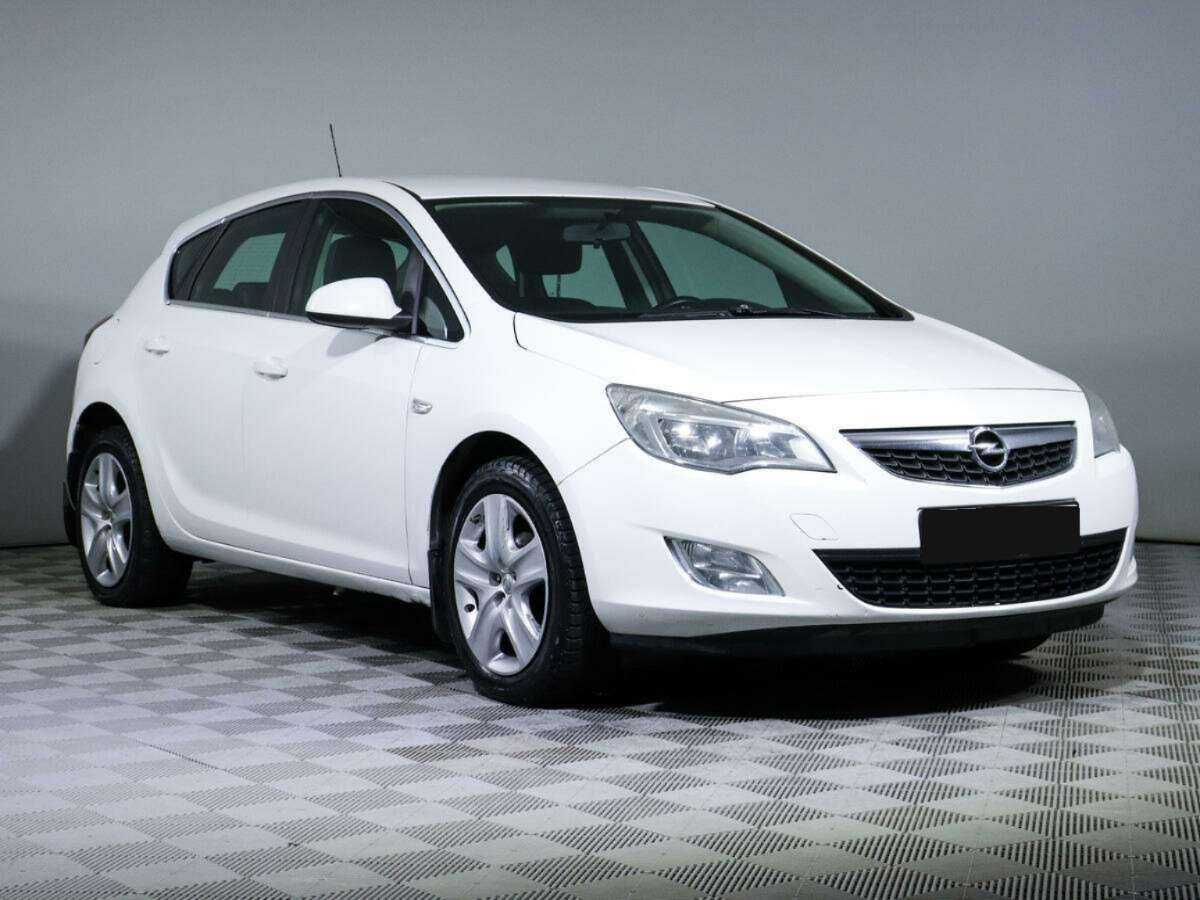 Купить Opel Astra с пробегом. Фото: #2