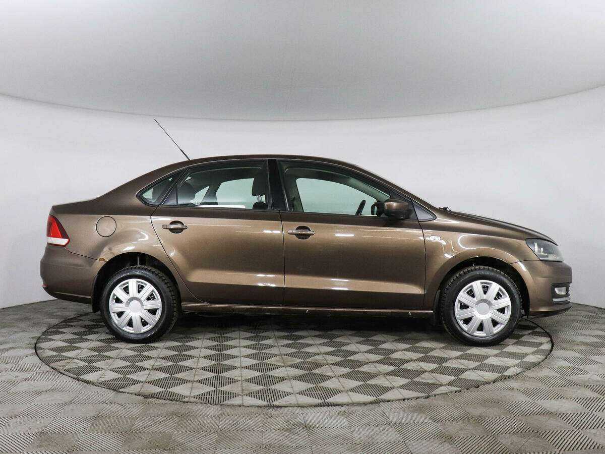 Купить Volkswagen Polo с пробегом. Фото: #3