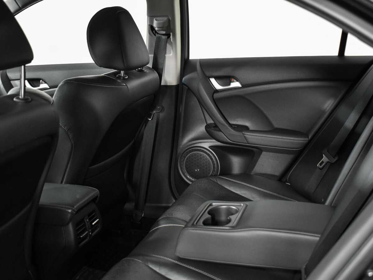Купить Honda Accord с пробегом. Фото: #10